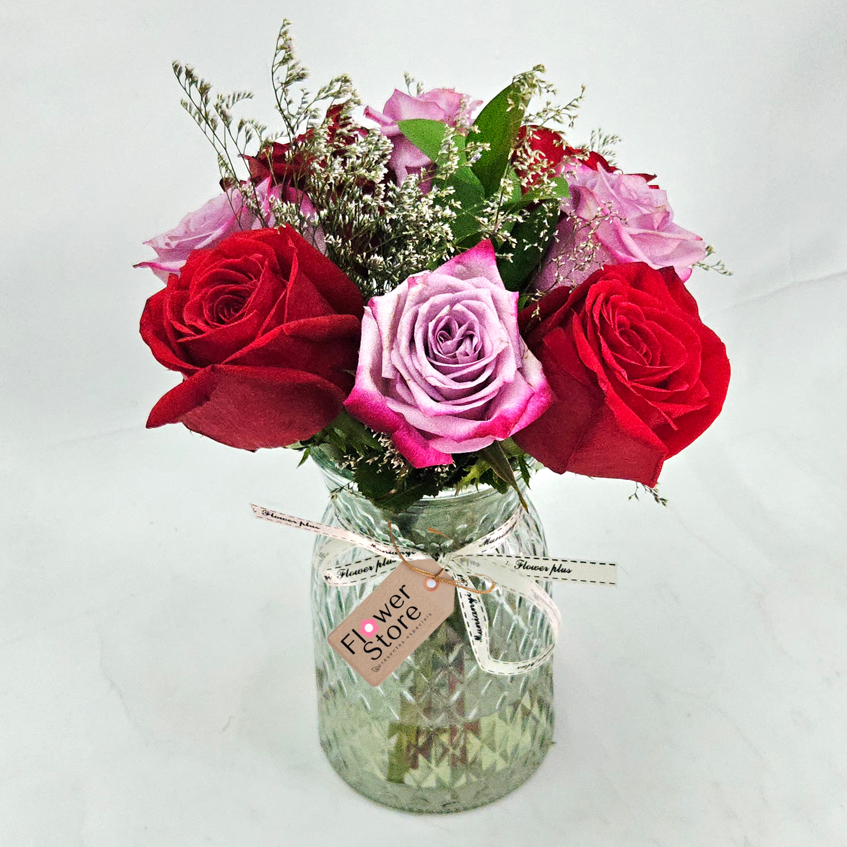 Rosas Colombianas em dois tons no Vaso de Vidro