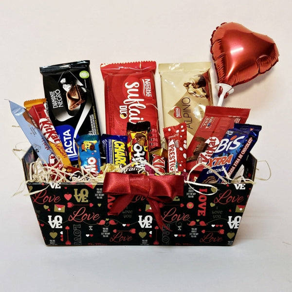 Cesta Carinho com Chocolates com Balão Coração