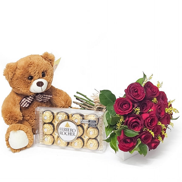 Buquê 18 Rosas Vermelhas Bombons e Pelúcia