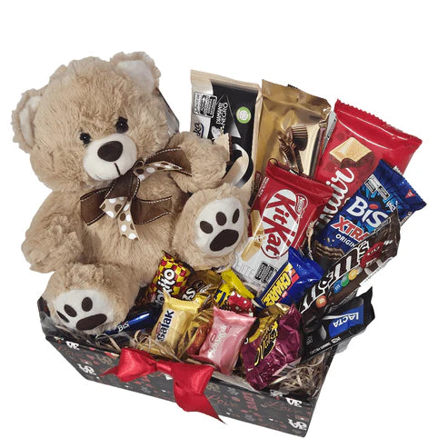 Cesta Carinho com Chocolates e Ursinho
